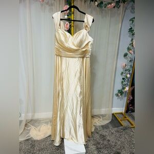 Elegant Gold Maxi Dress with Corset Back